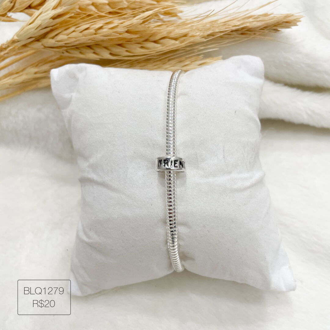 Berloque Friend Passador Esmaltado Prateado